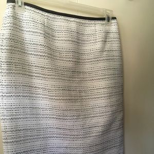 Calvin Klein Skirt, size 6